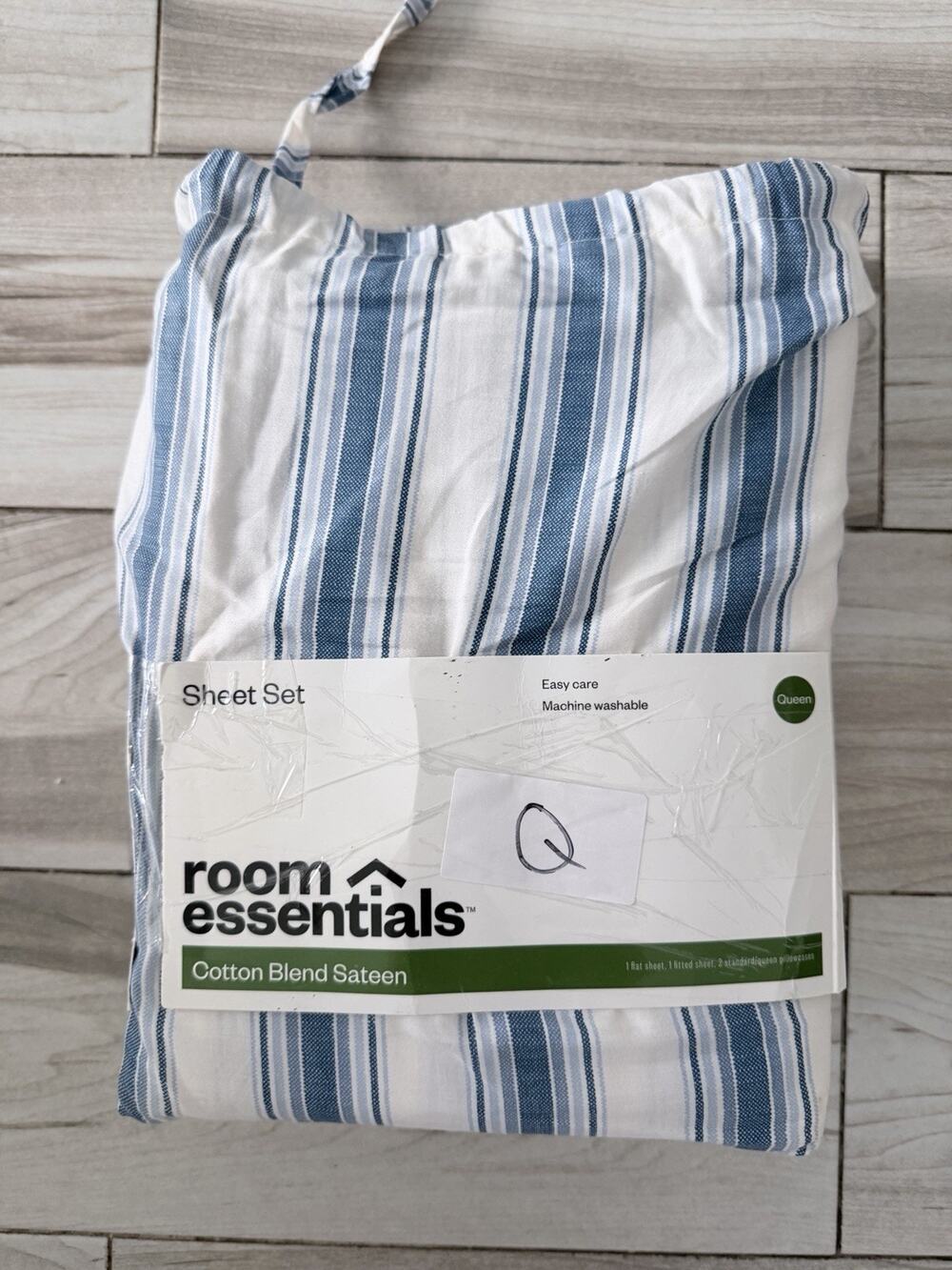 Room Essentials Queen Size Sheets Striped Ivory/navy Cotton Blend Brand New.